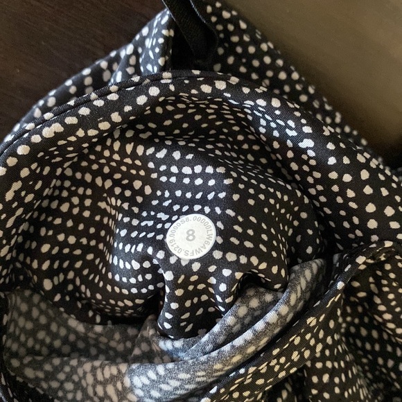 Lululemon crops - Picture 5 of 6